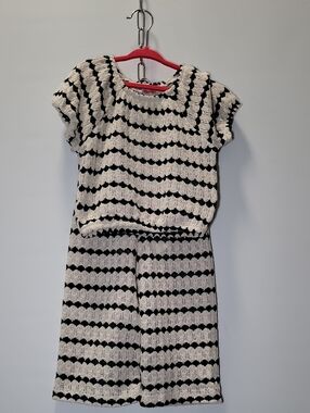 Zara Black and White Scallop-Striped Knit Set